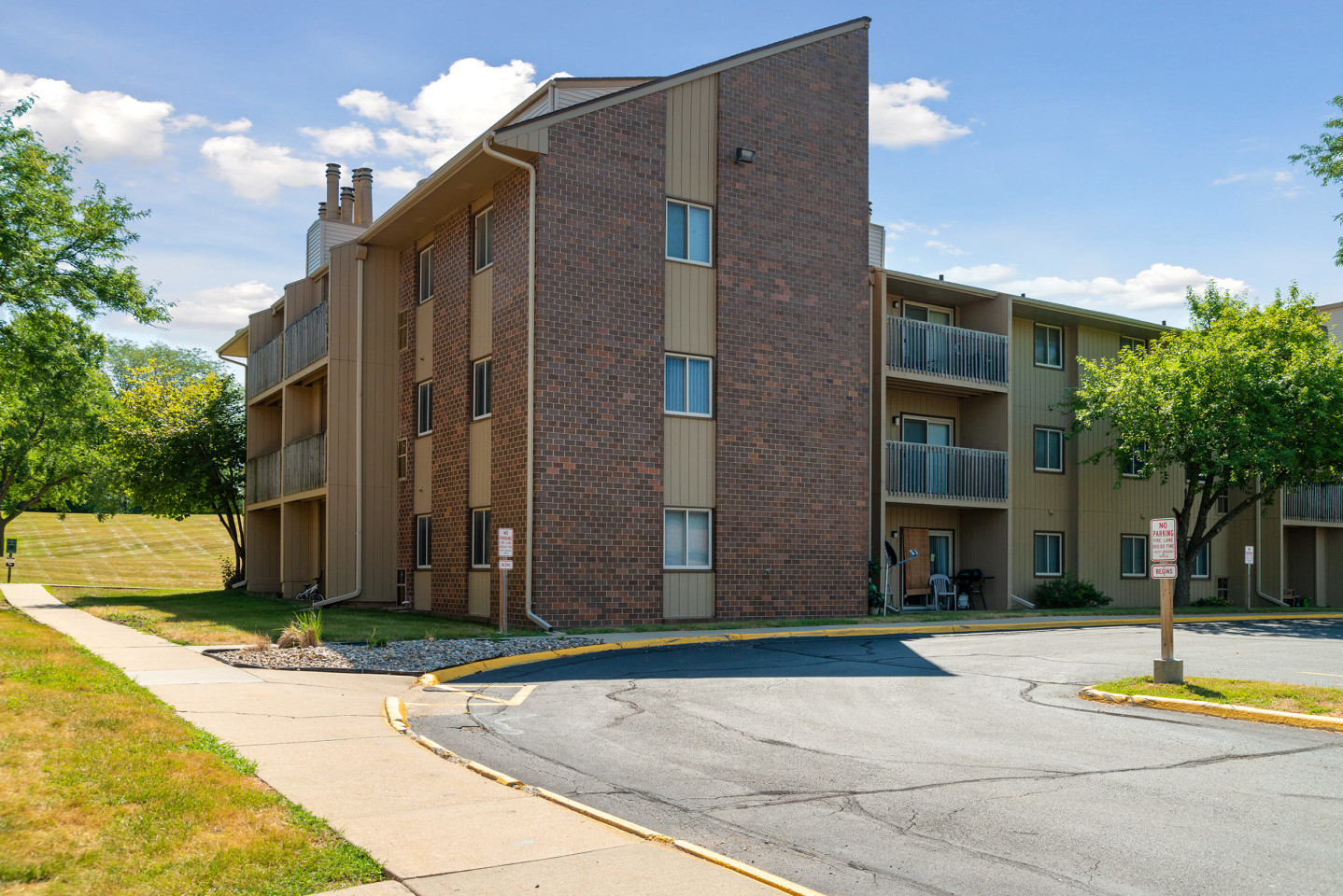 Robin Hill Image 14
