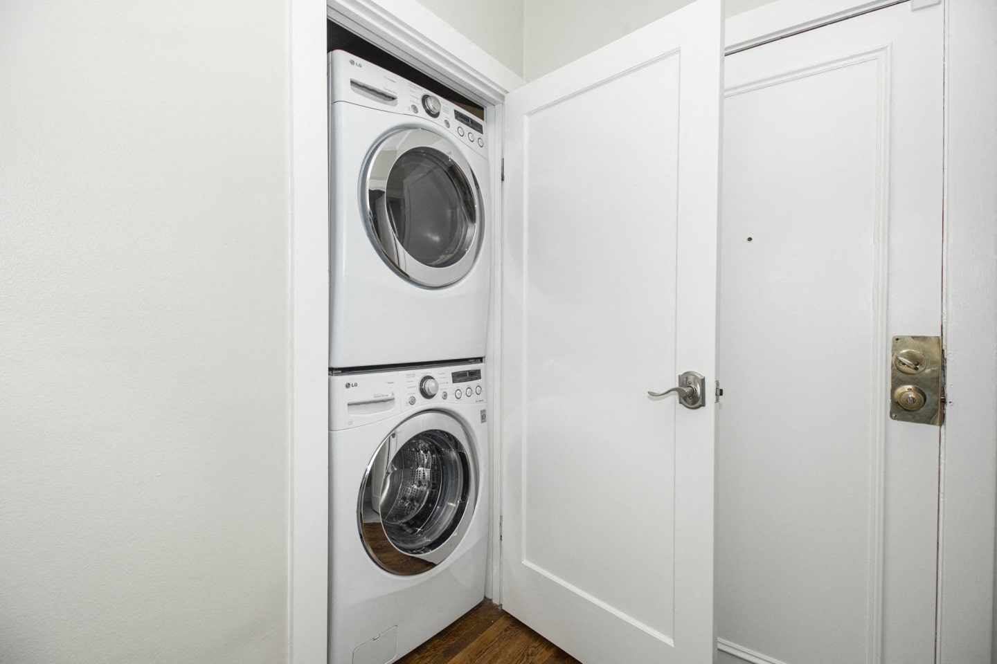 1265 WASHINGTON Apartments Image 12