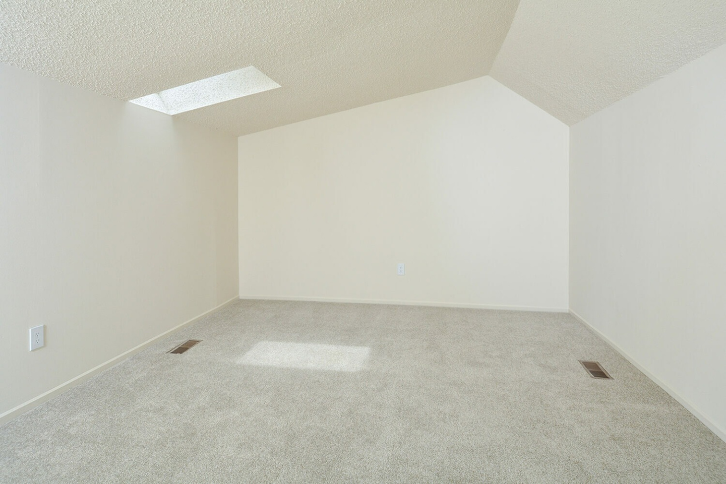 Hilltop Rental Townhomes Image 14