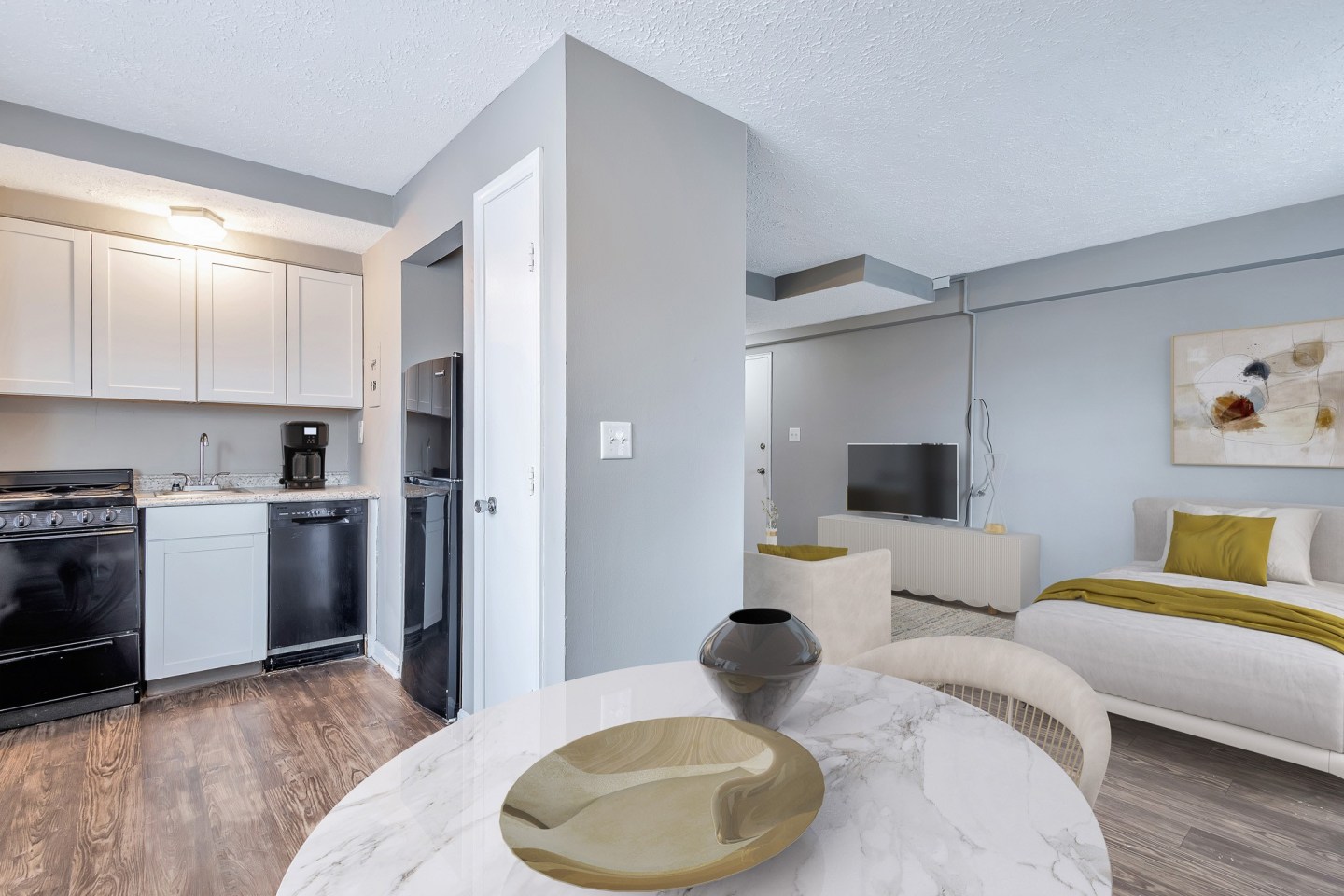 Park Chateau Apartments Image 8