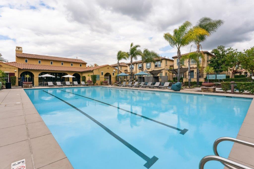 CasaLago Eastlake Image 3