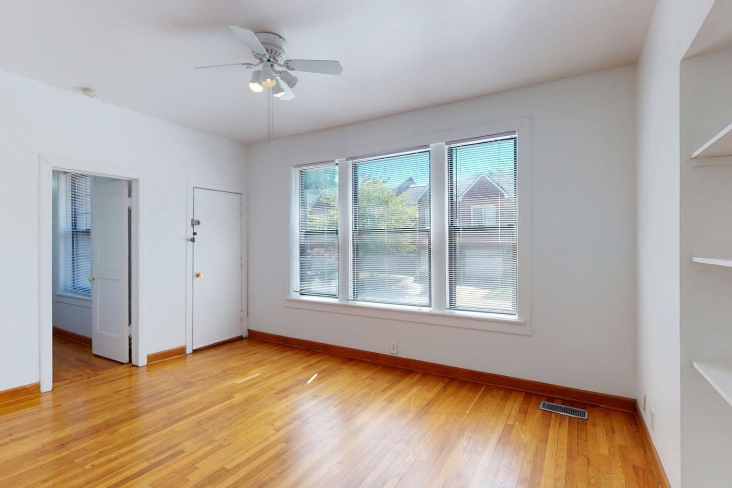 1018 E. 54th Street Image 4