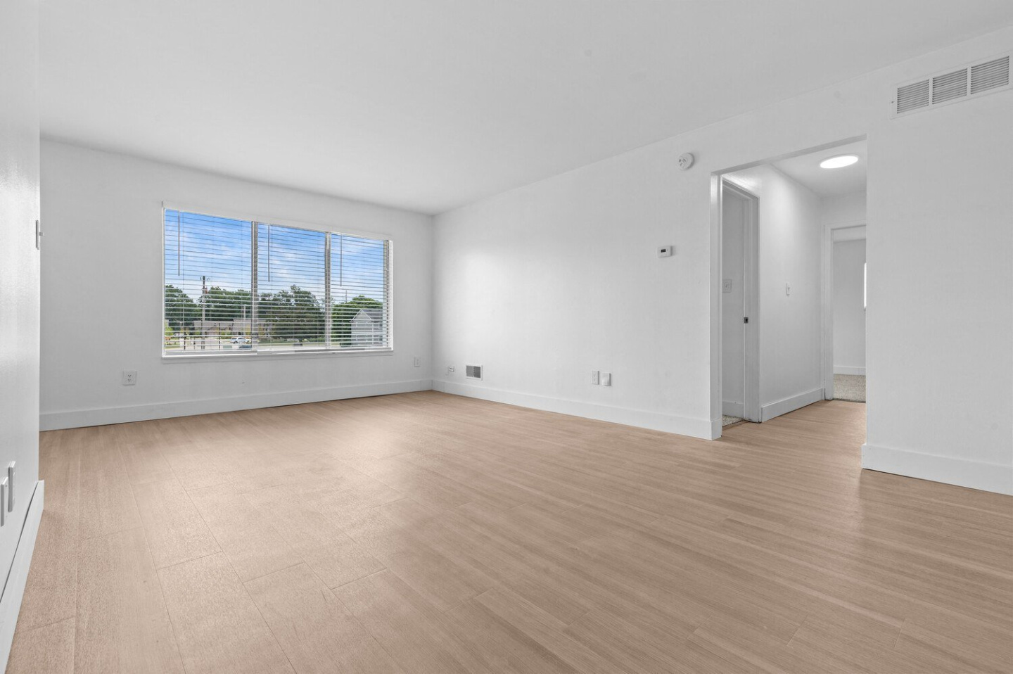 Bloomfield Square Image 7