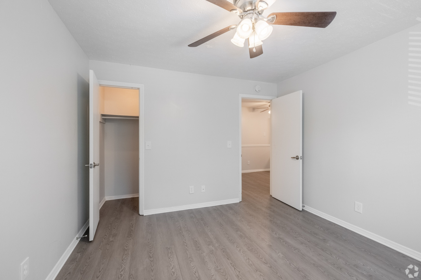 Glastonbury Woods Apartments Image 19