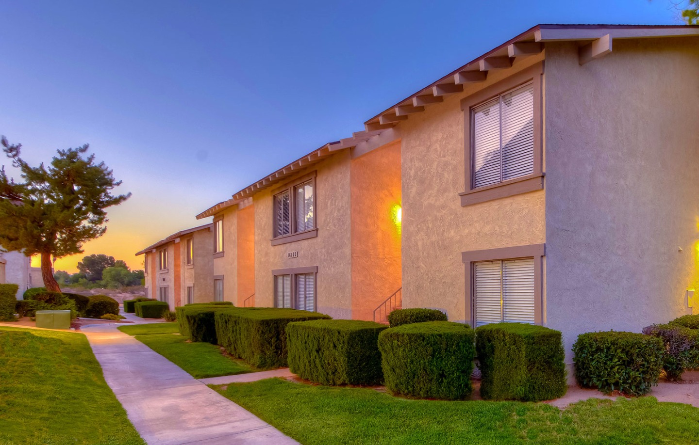 Fairway Manor Image 3