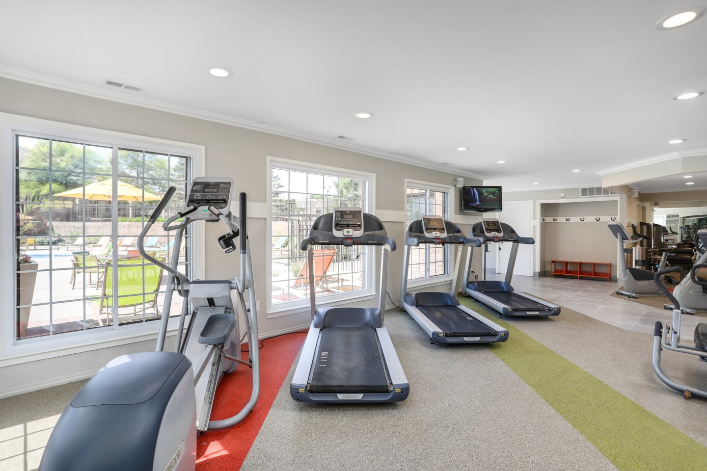 Saddle Creek Image 46