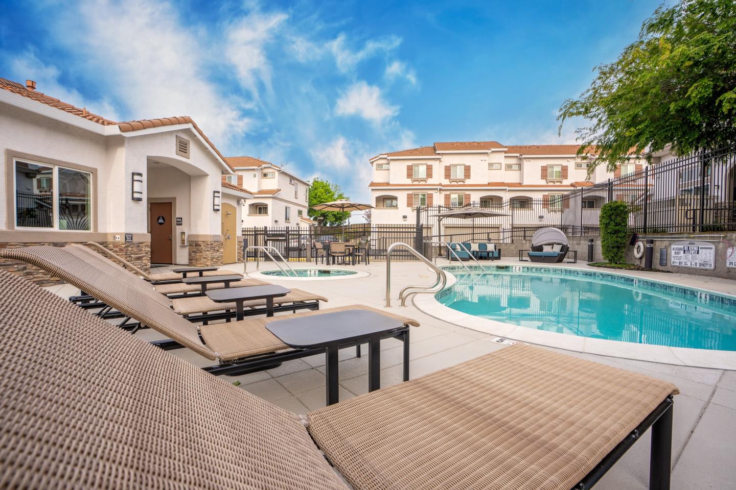 Adora Townhomes Image 16