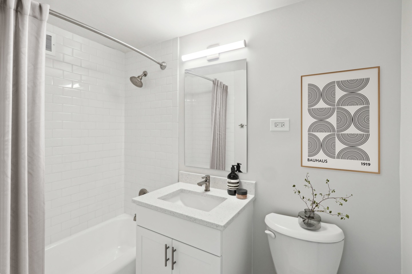 RiverHouse Image 32