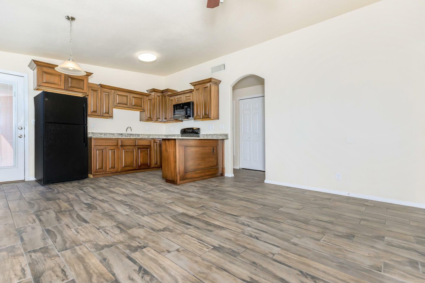 Bella Vista Place Apartments Image 2