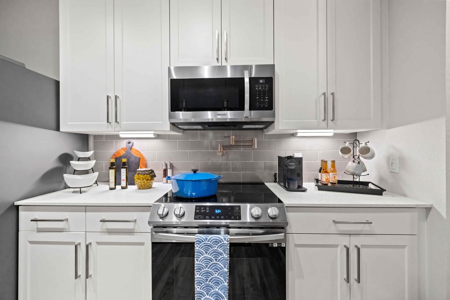 Mallory Square Apartments Image 32