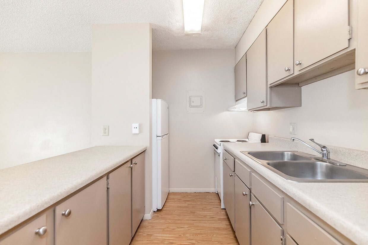 Raintree Apartments Image 22