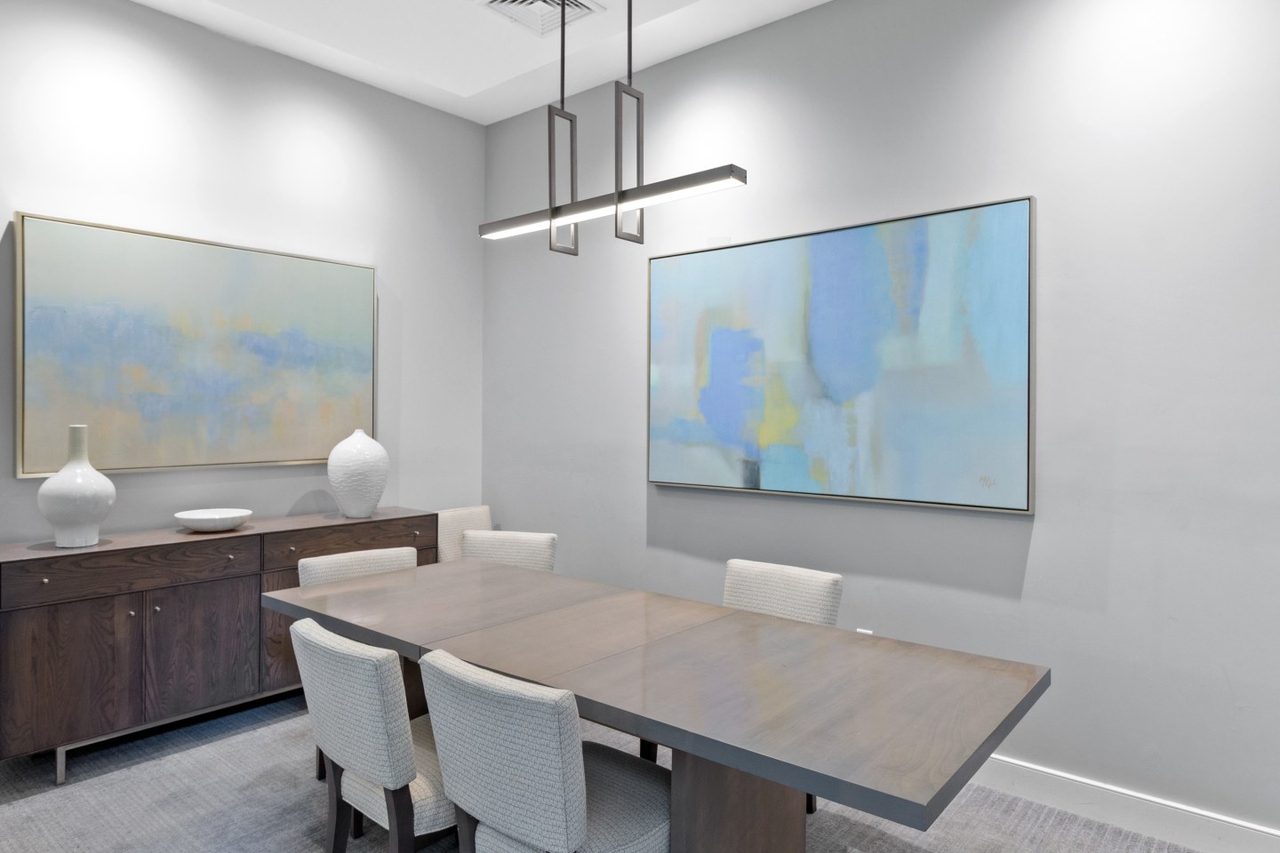 Cirrus Apartments Image 17