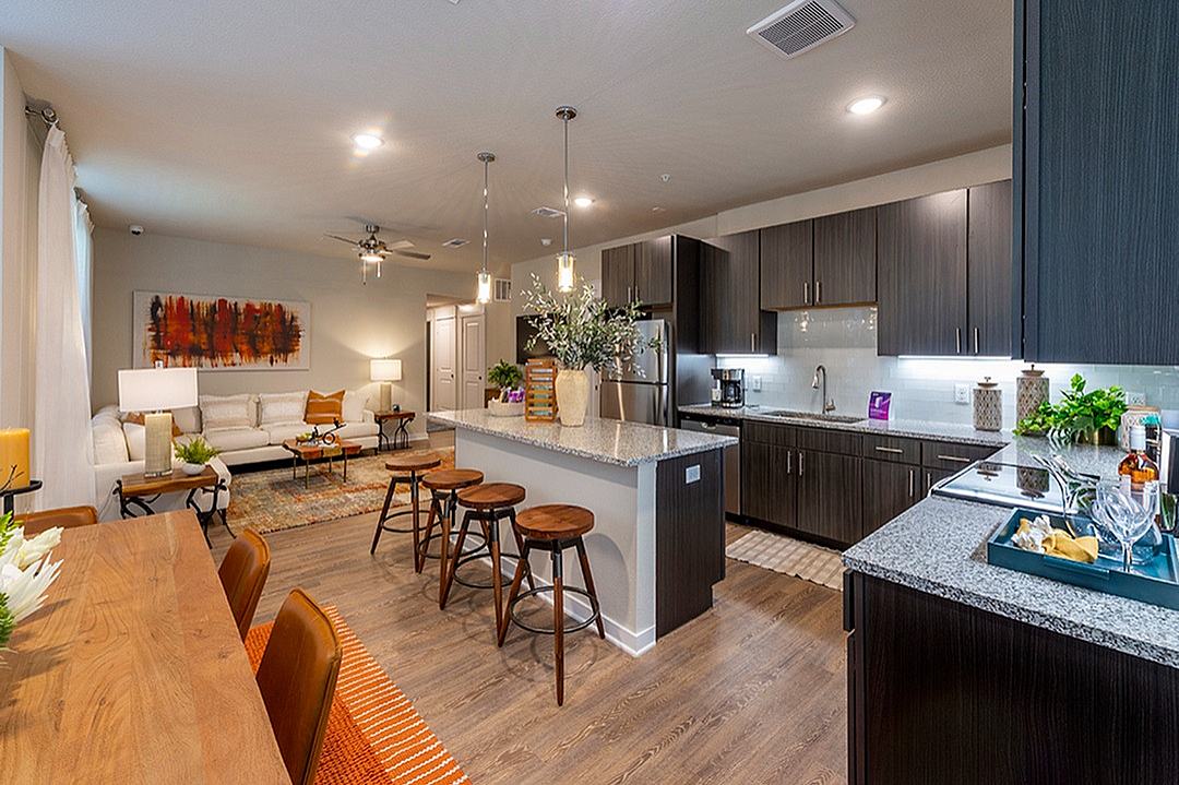Imperial Oaks Square Image 44