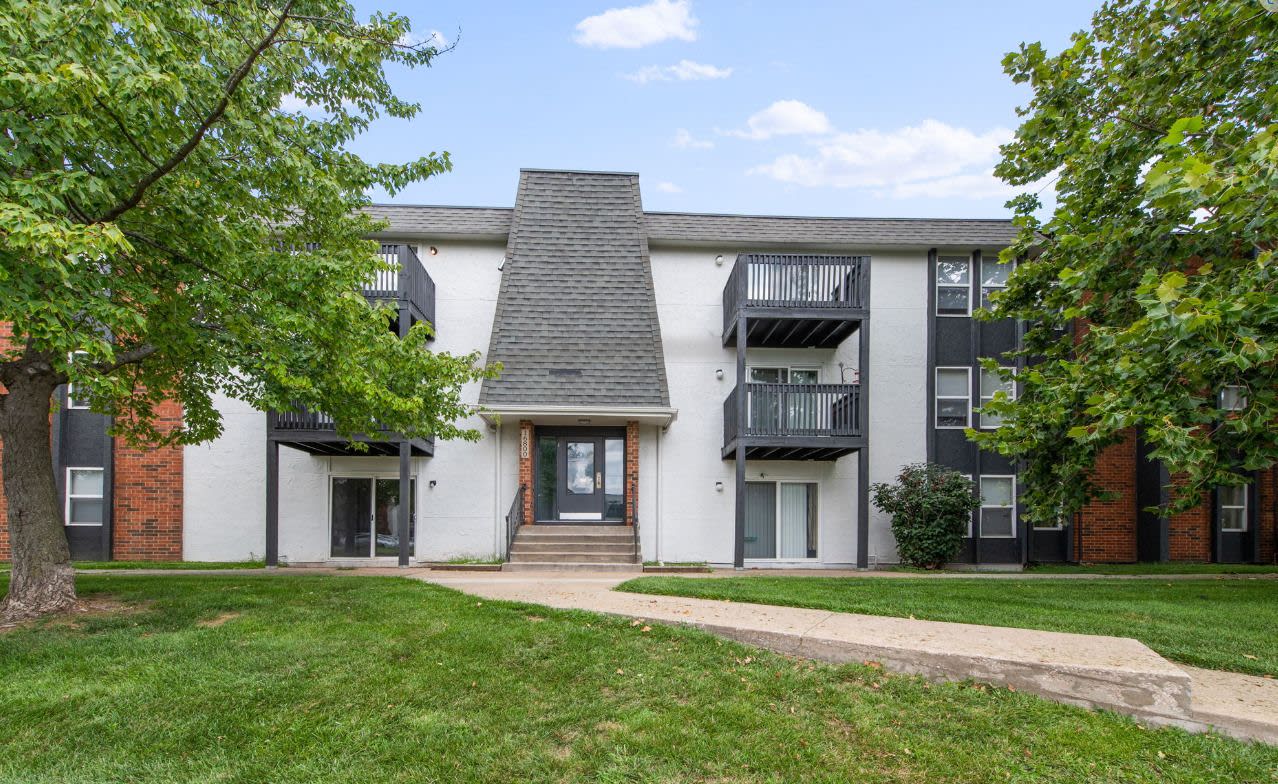 Oval Spring Apartments Image 12