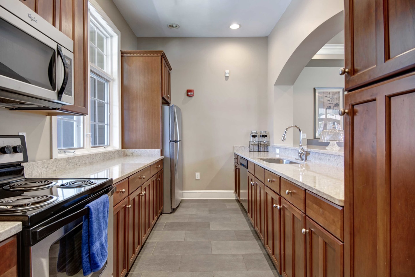 Golf Club Apartments and Townhomes Image 22