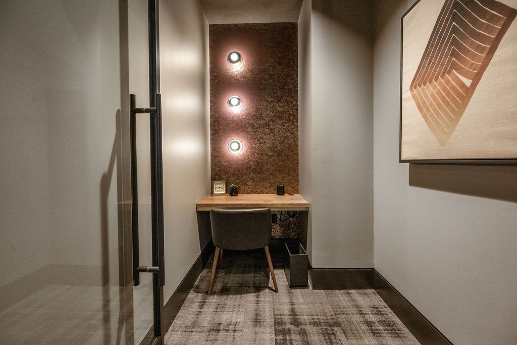Madison West Elm Image 12