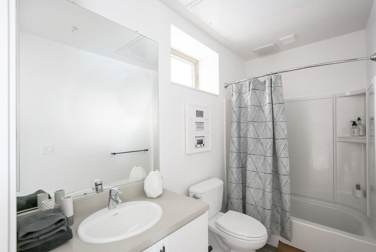 3030 Chapman Image 11