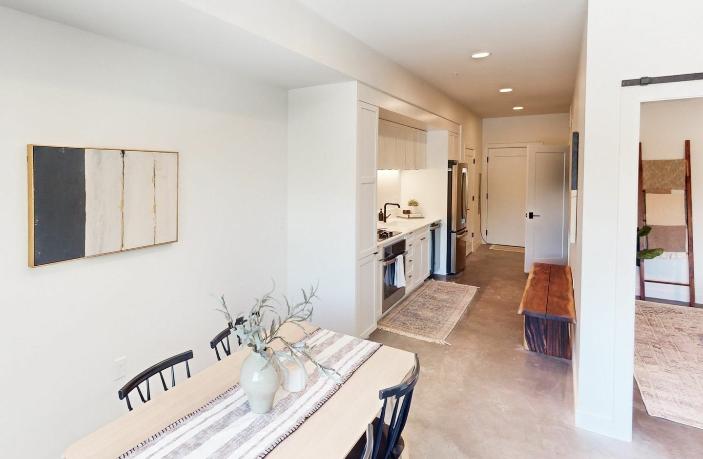 Izzy Apartments Image 1