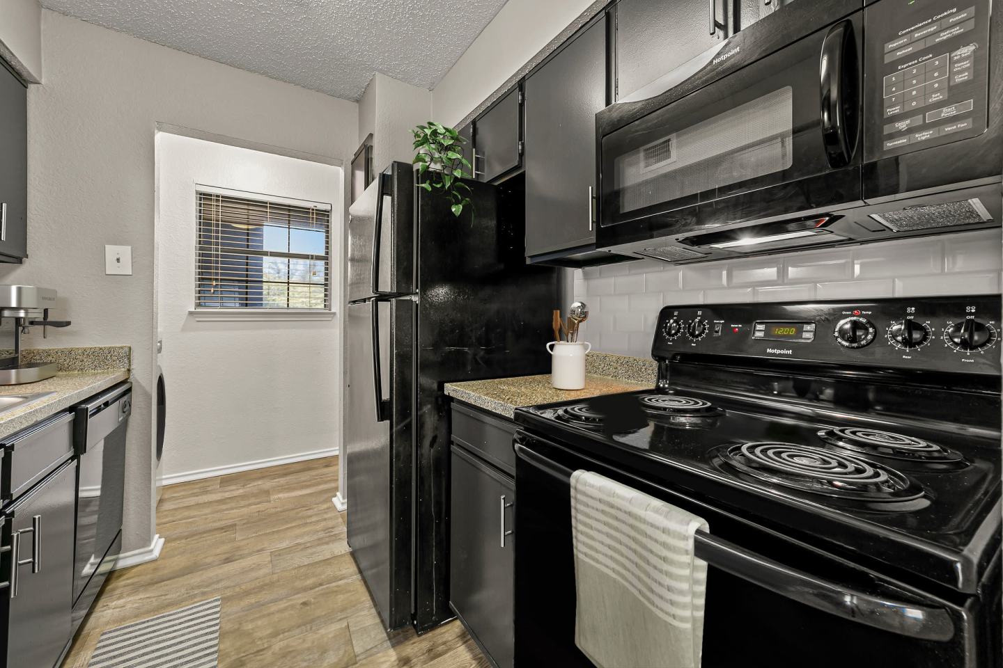 Legacy Apartments Image 4