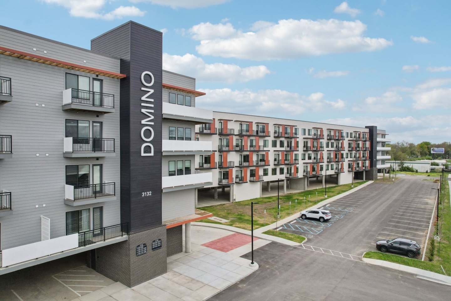 Domino Image 35