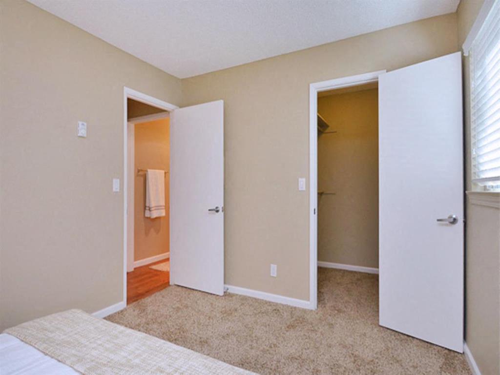 Bluffs at Carlsbad Apartments Image 12