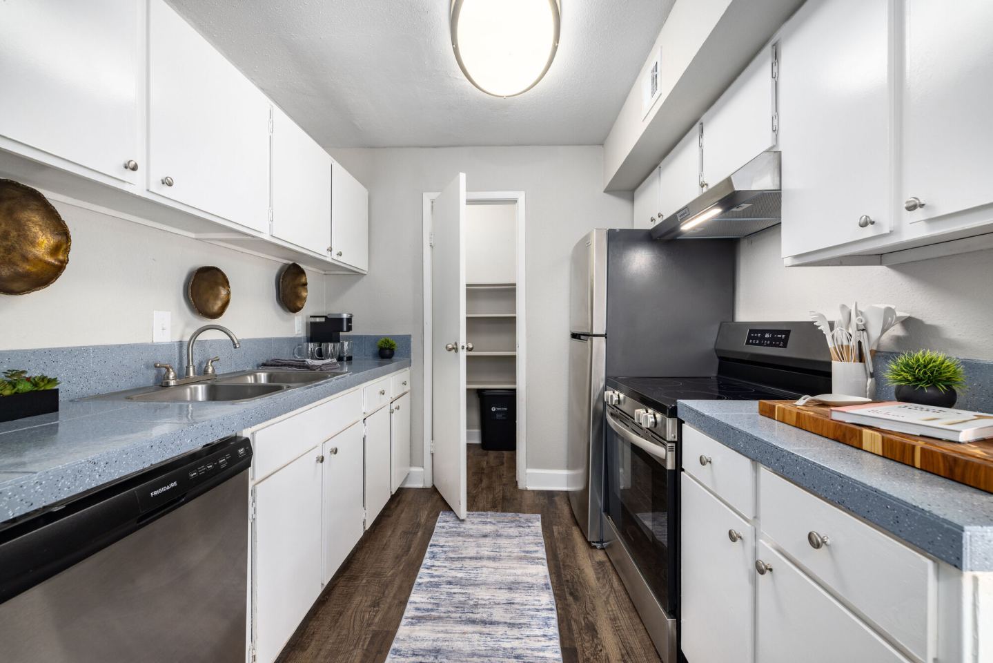 Serena Apartment Homes Image 1