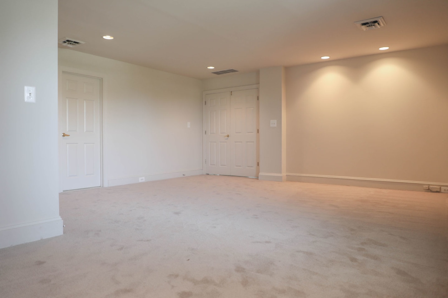 Ingram Manor Image 3