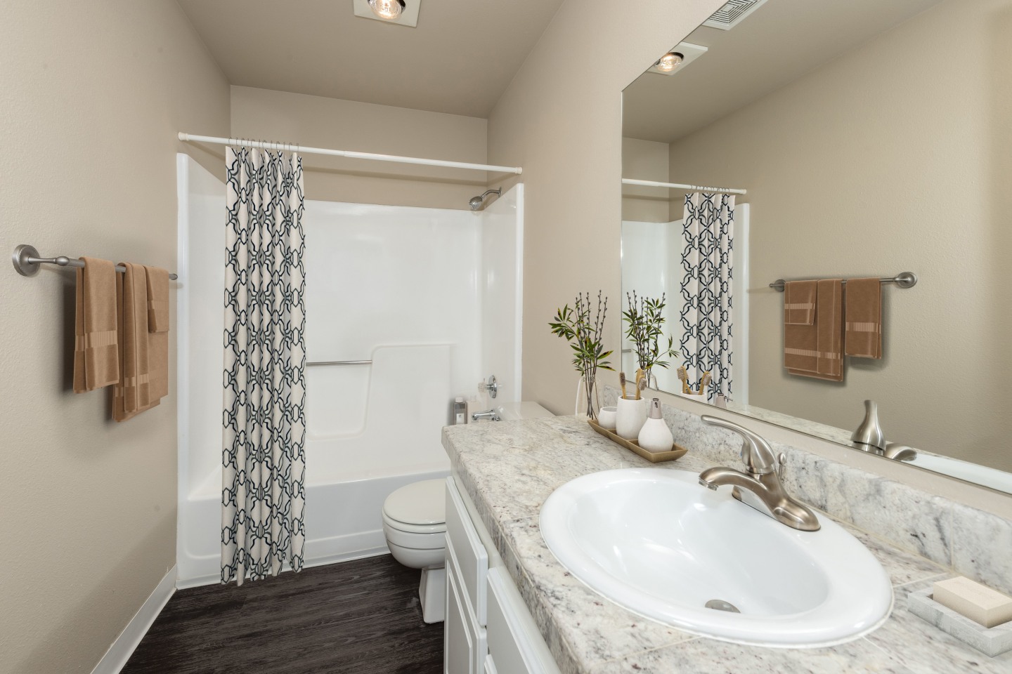 Townhomes with a View Image 22