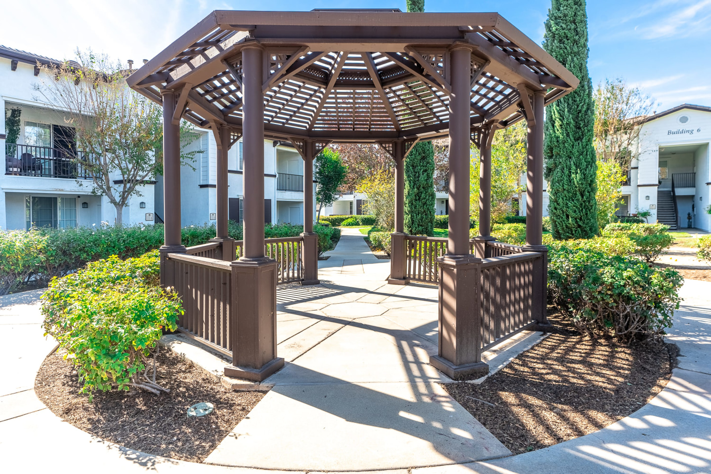 Barrington Place Image 23