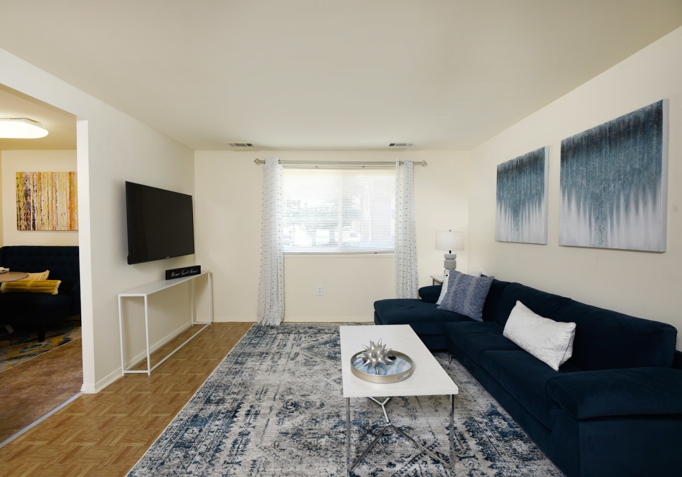 Winston Apartments Image 6