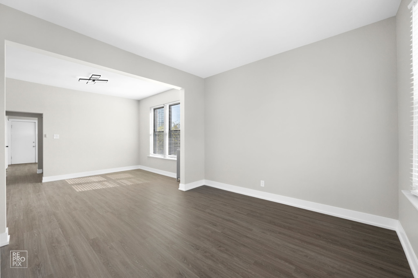 722 S Racine Image 25