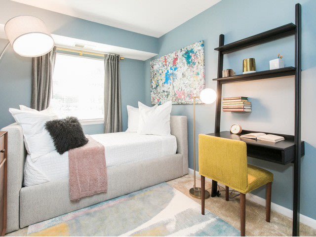 Crofton Village Apartments Image 12