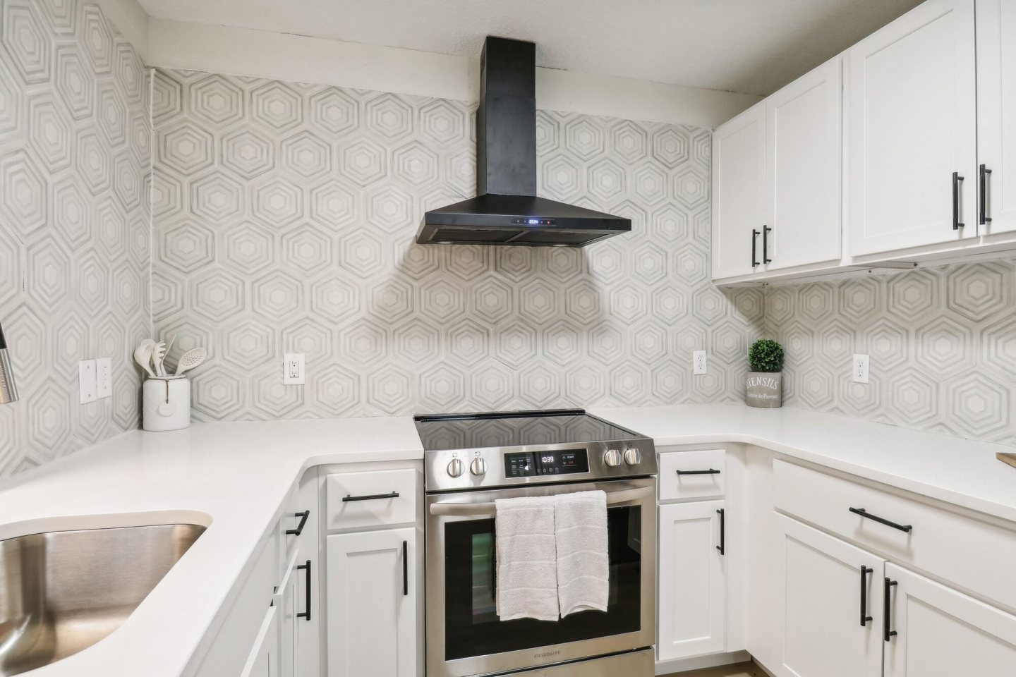 MOD Villas Image 2