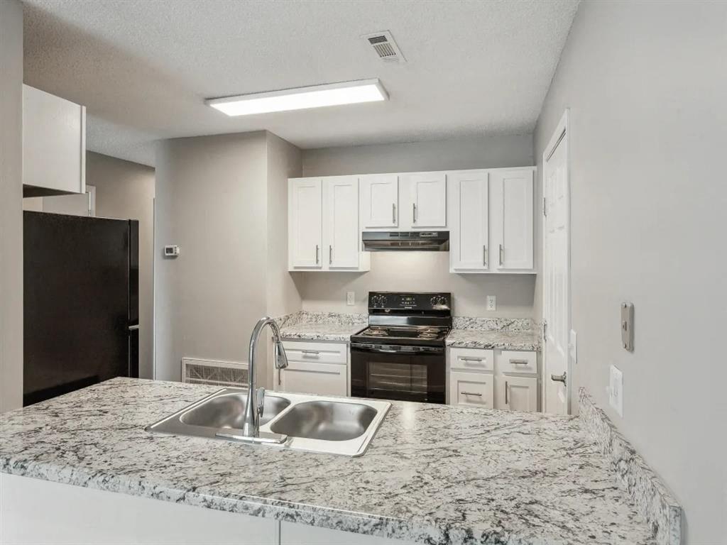 The Life at Woodland Hills Image 3