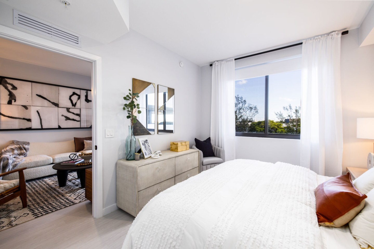 Oasis Pointe Residences Image 17