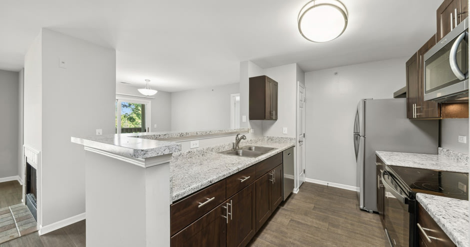 Stratford Green Apartment Homes Image 17