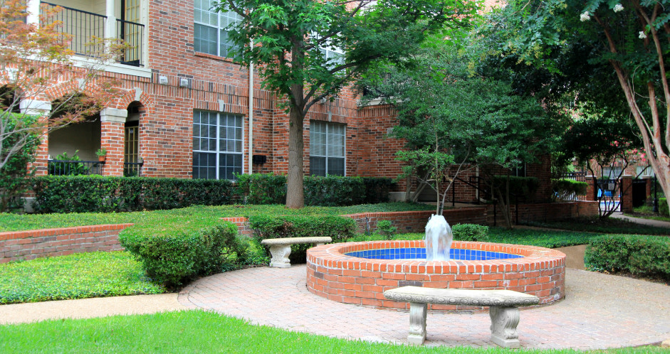 The Saxony Apartments Image 12