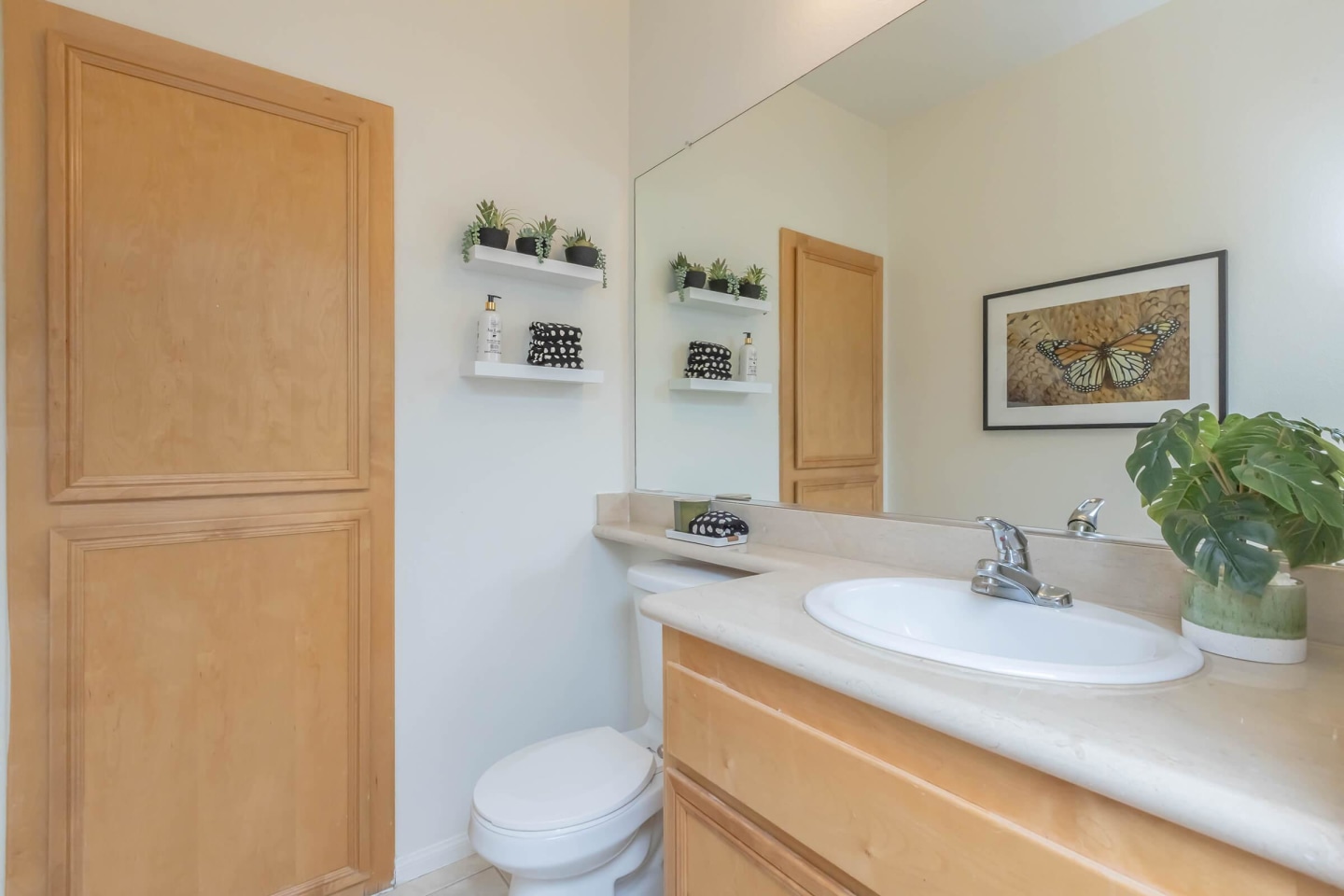 Colony Townhomes Image 99