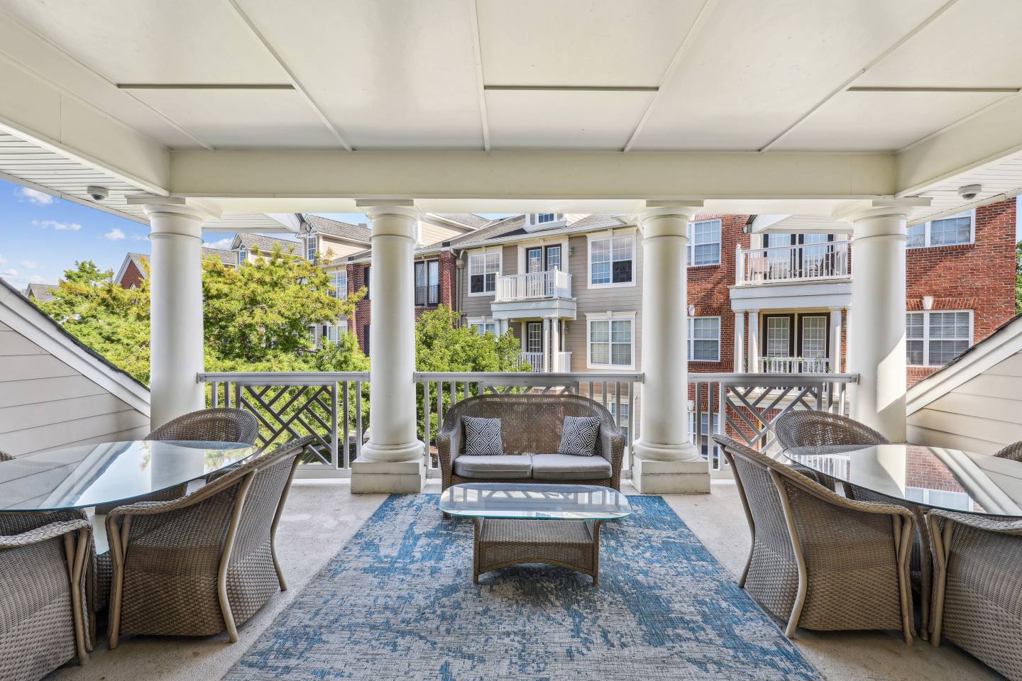 Nav850 at Olde Towne Image 21