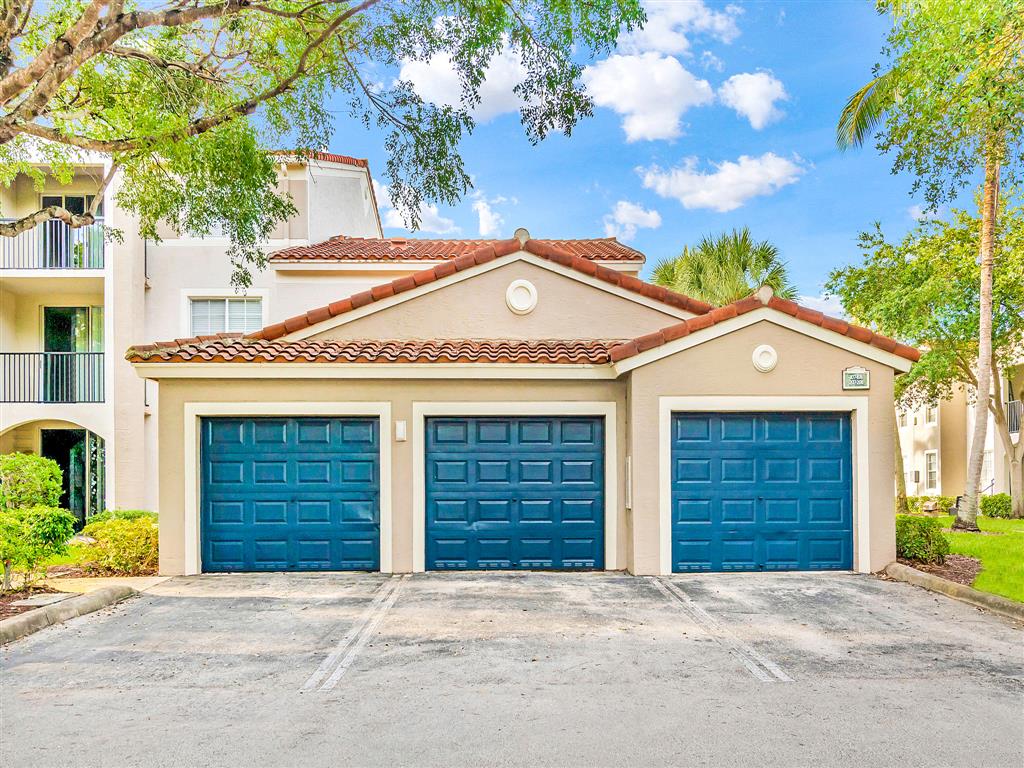 Miramar Lakes Apartments Image 22