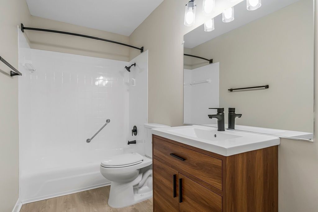 Villa Medici Apartments and Townhomes  Image 30