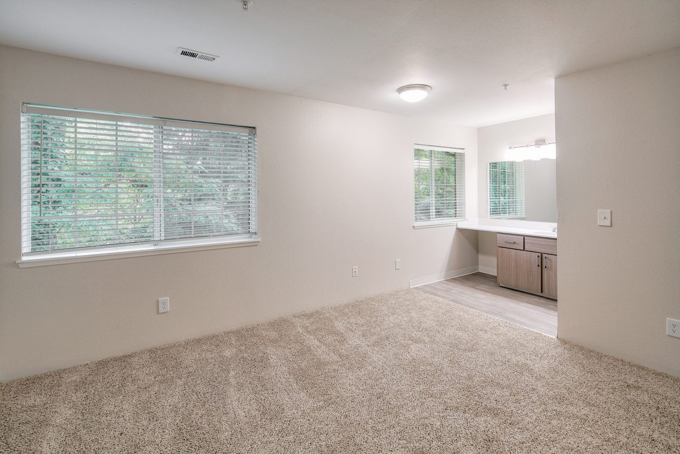 Creekside Village Image 14