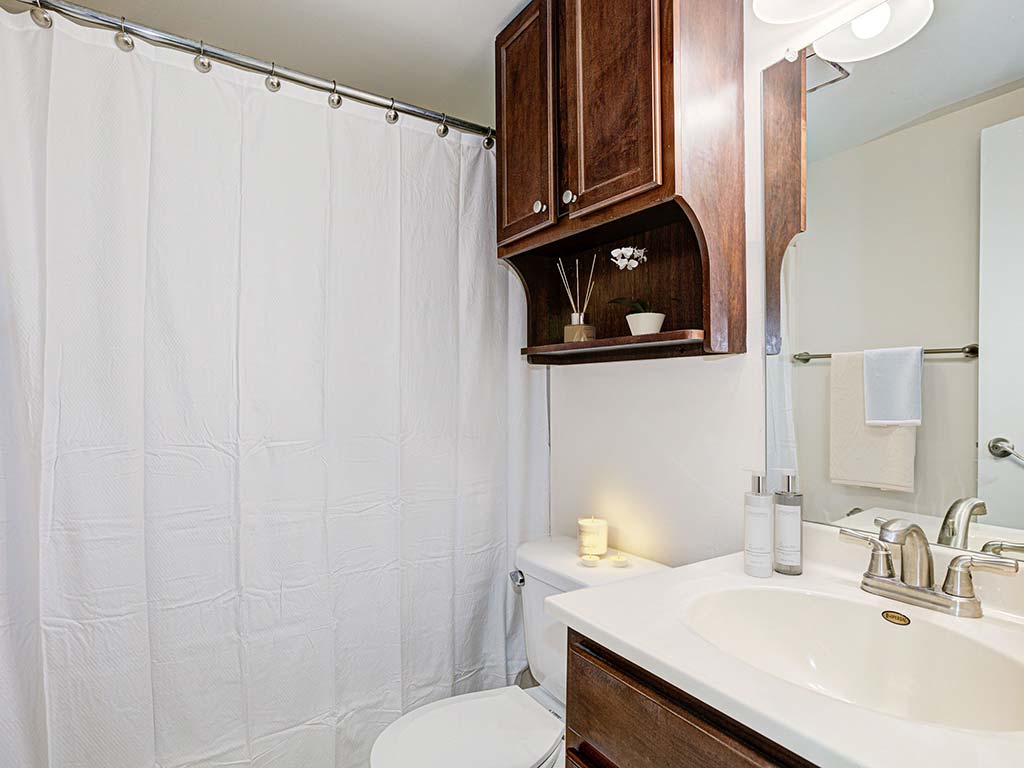 Columbia Uptown Apartments Image 2