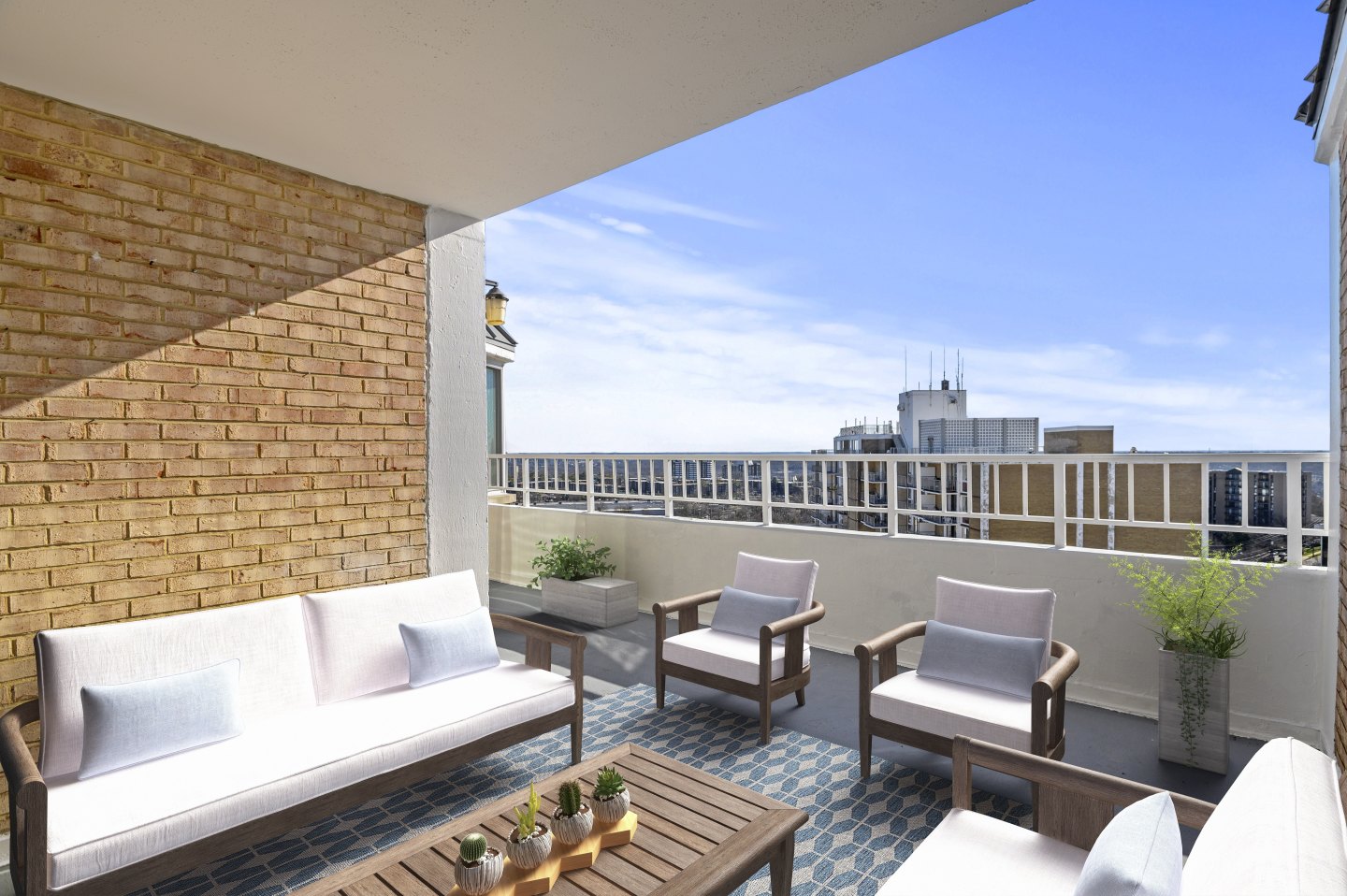 Key Towers Apartments Image 16