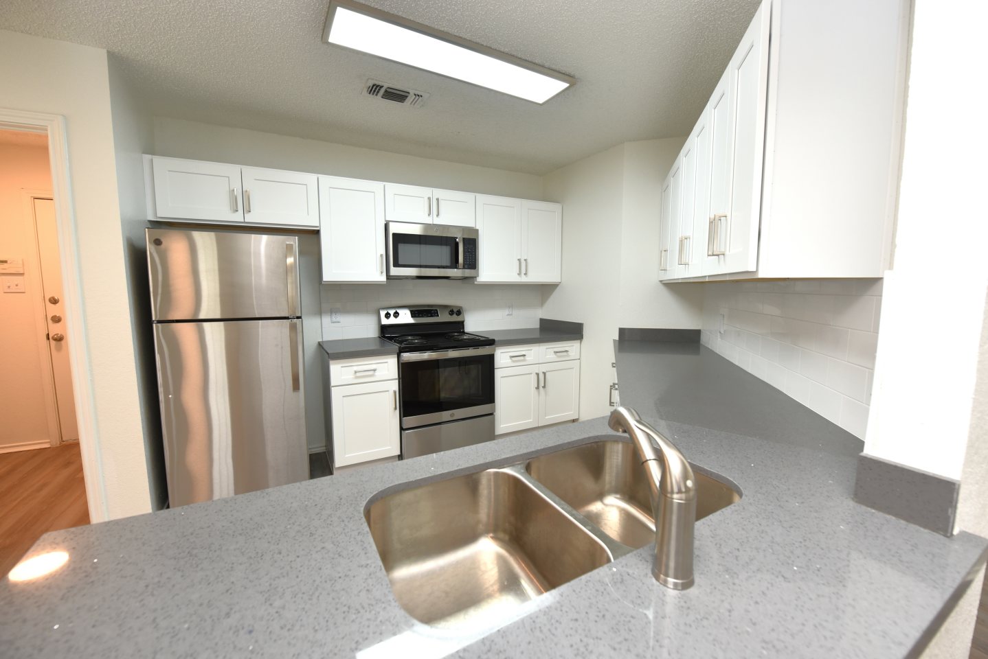 Yorkshire Village Apartments Image 3