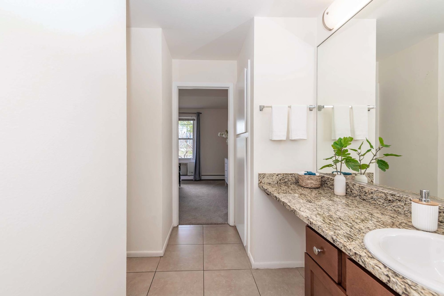 Barrington Lakes Apartments Image 19