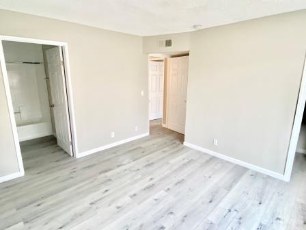 210 Garfield Image 18