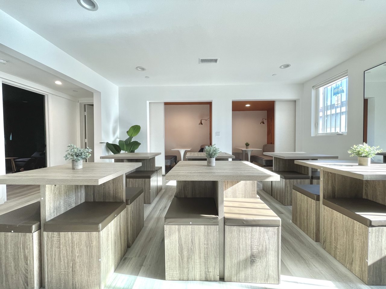 1476 W 35th St - Co-Living Image 17