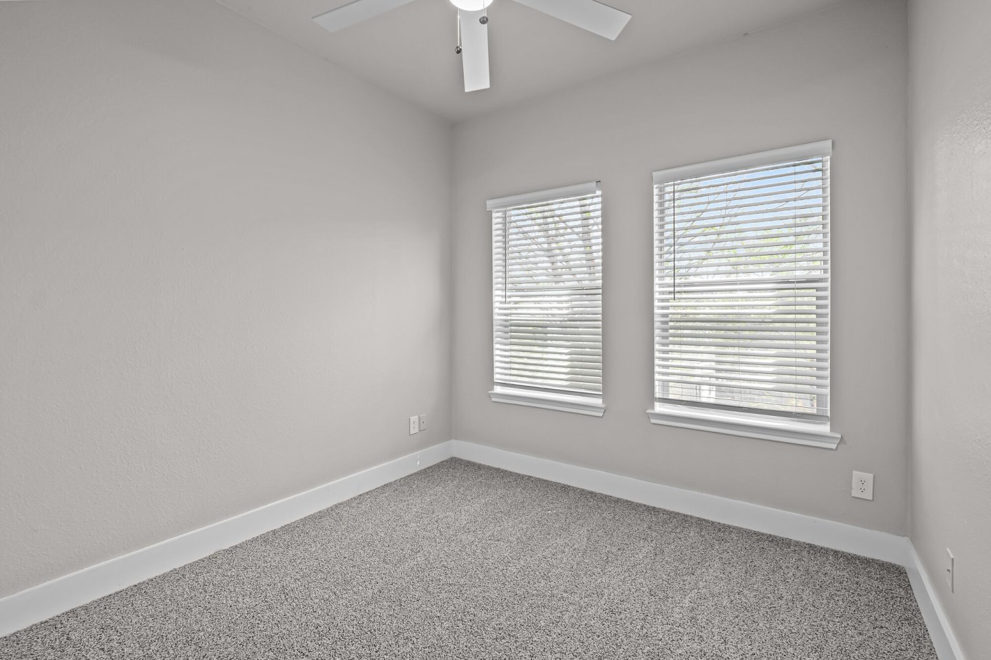 Larkin Apartment Homes Image 73