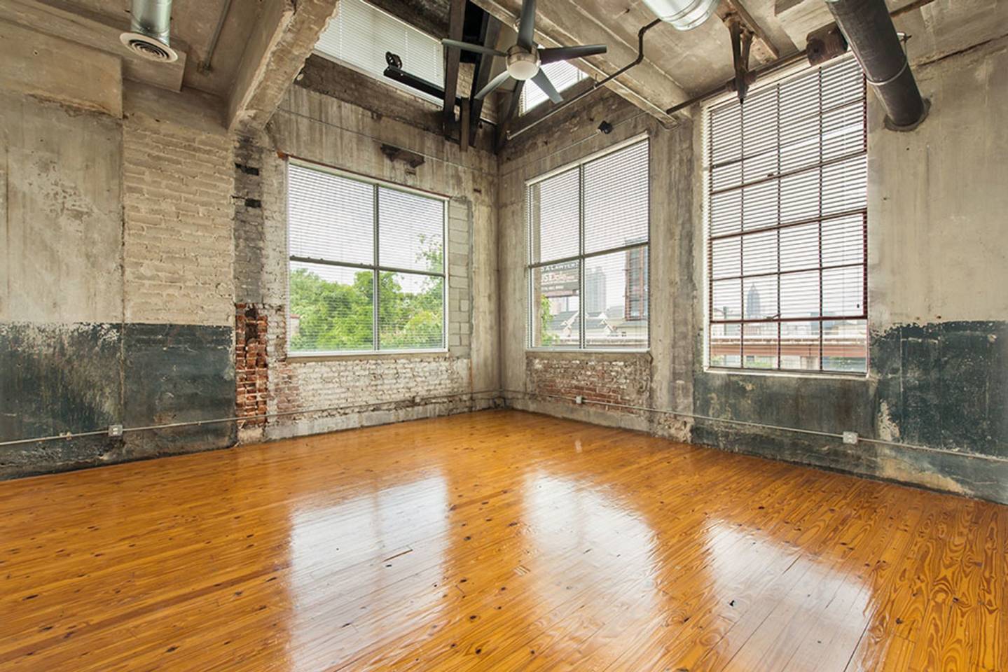 Mattress Factory Lofts Image 15